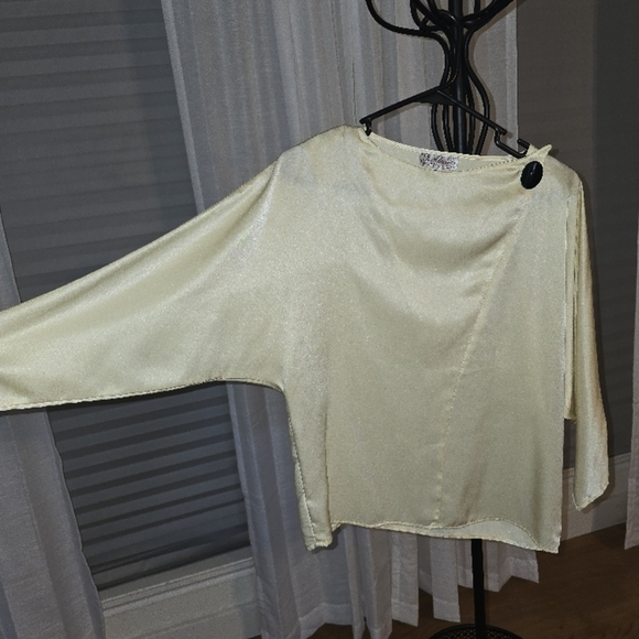 San Andre Vintage Elegant Cream Women's Top Small GUC - Picture 6 of 7
